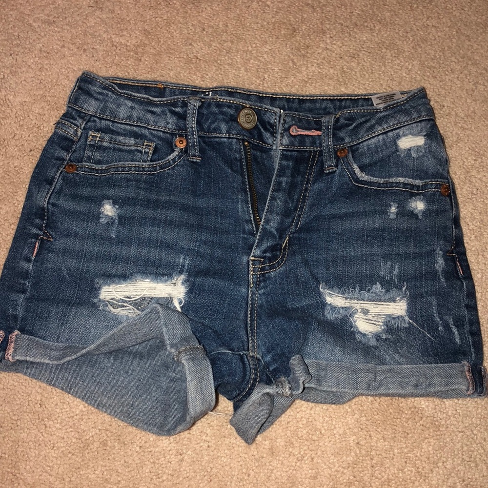 Aeropostale high rise distressed jean shorts!